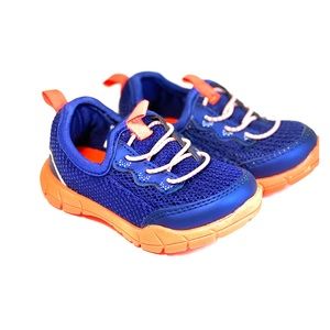 Carter’s infant Boys Tennis Shoes Size 5